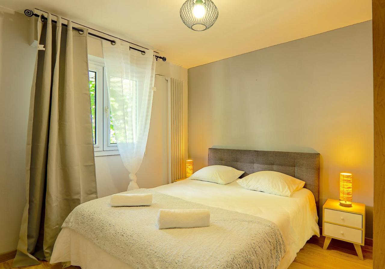100 Geneve Joli T2 Avec Place De Parking Privee Аннесі Екстер'єр фото